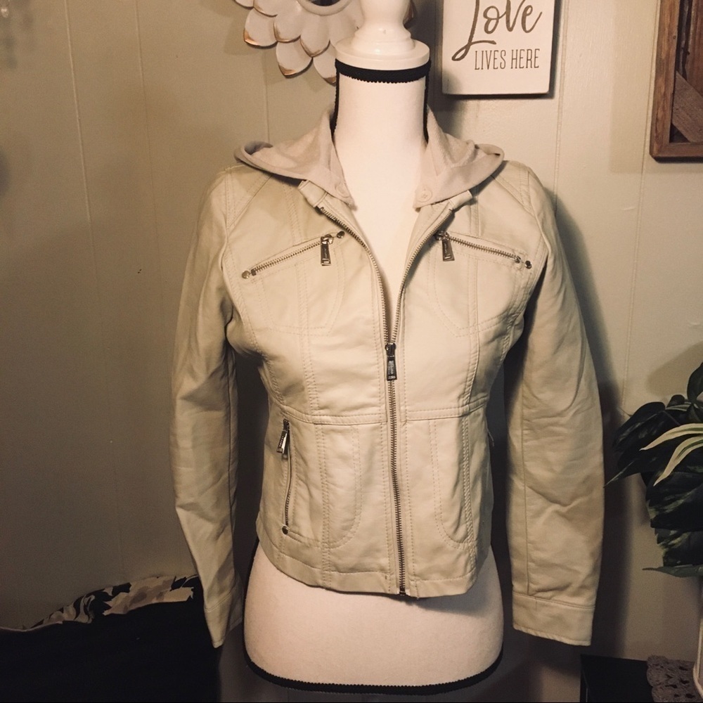 JouJou short hooded zipper front jacket